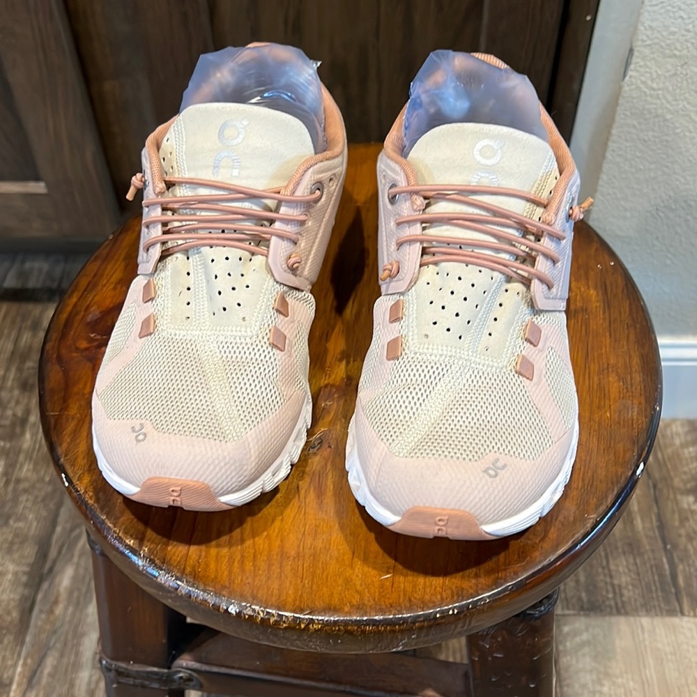 On cloud size 6
